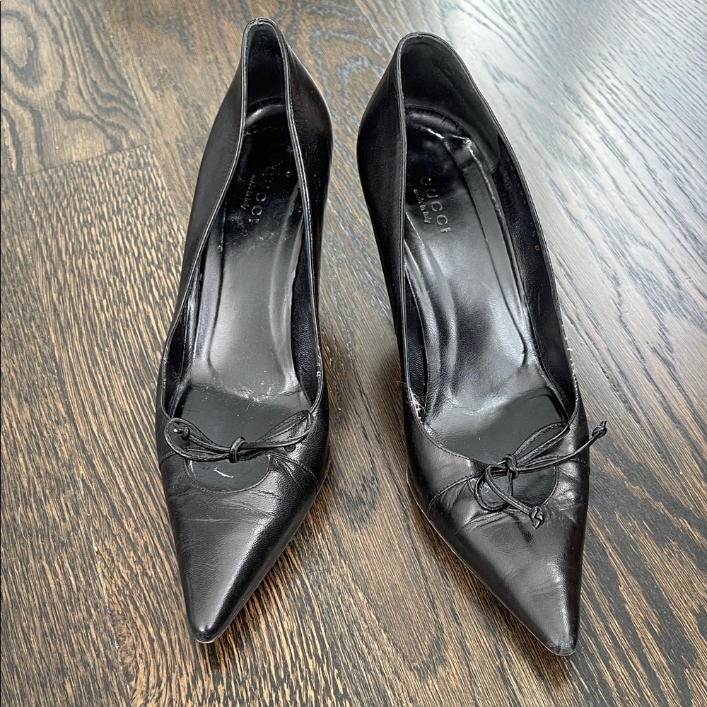 Gucci Elegant Black Leather Heels